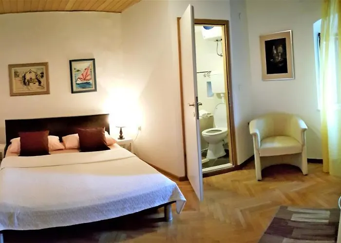 Bruno Centre And *