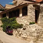 Bruno Centre And * Split