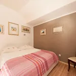 Bruno Centre And Apartment *