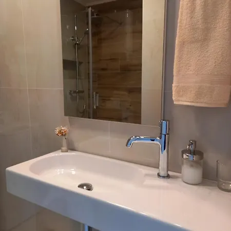 Bruno Centre And Apartamento