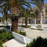Bruno Centre And *