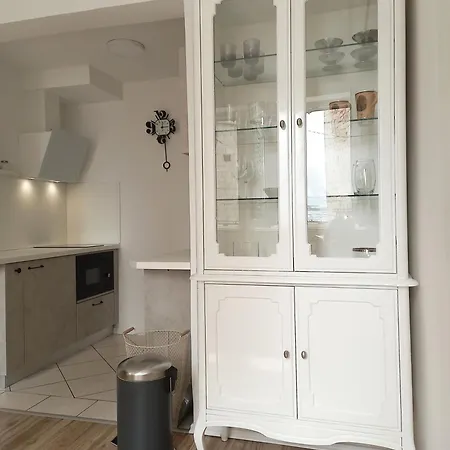 Bruno Centre And Split