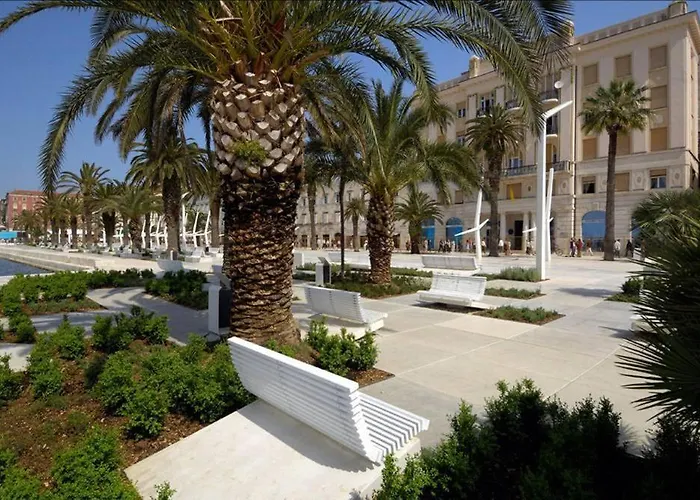 Bruno Centre And *